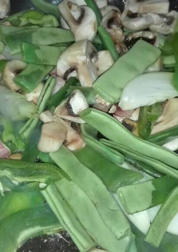 Una foto de 1083. Verduras a la plancha