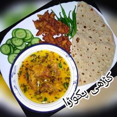 A picture of Karhi pakora.