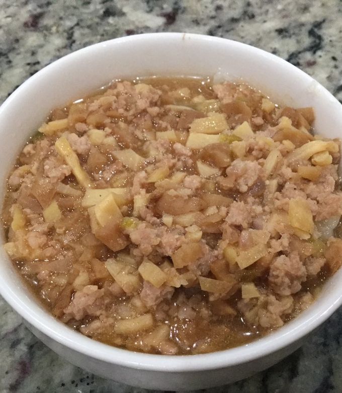 A picture of 碗粿rice cake in the bowl.