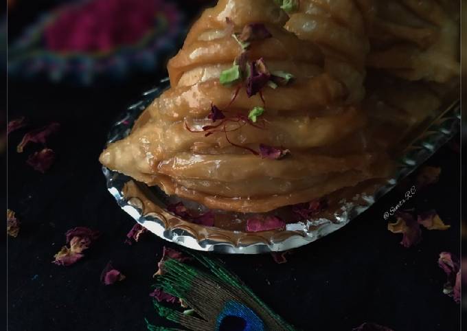 Recipe of Perfect Mawa Sweet Samosa