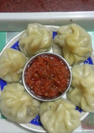 A picture of Momos.