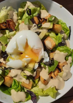 Une photo de Salade à la patate douce et avocat