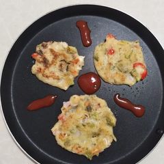 A picture of Bread uttapam.