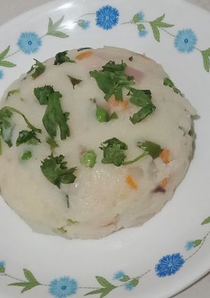 વેજીટેબલ ઉપમા (Vegetable Upma Recipe In Gujarati) રેસીપી મુખ્ય ફોટો