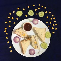 A picture of 4 C Sandwich.
