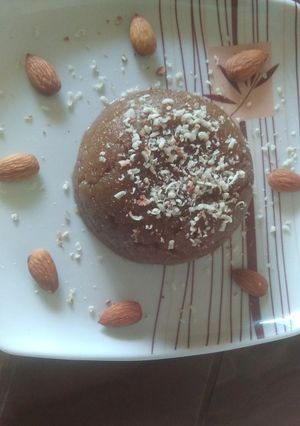 पौष्टिक हलवा (paustik halwa recipe in Hindi) रेसिपी मुख्य फोटो