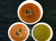 Una foto de salsa chile guajillo