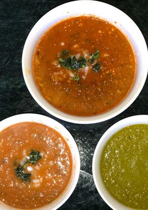 Una foto de 3 salsas mexicanas para tacos