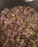 Carne de res a la mexicana (puede ser bisteck o falda)