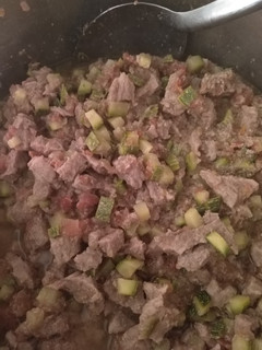 Una foto de Carne de res a la mexicana (puede ser bisteck o falda)