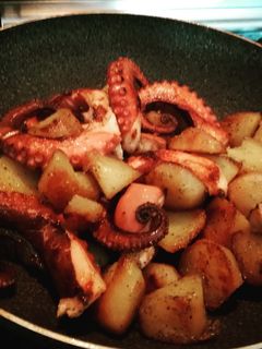 Foto di Polpo rosolato con patate