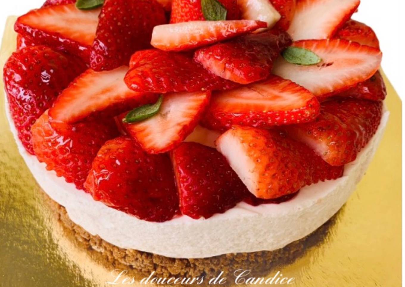 CHEESECAKE AUX FRAISES SANS CUISSON (pour un moule de 15cm)