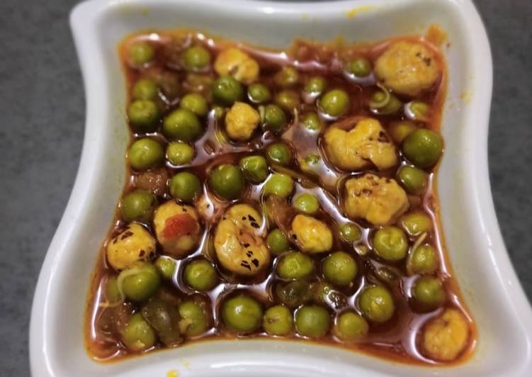 How to Make Homemade Peas Makhana
