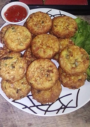 Foto resep Omelet Mie n Sosis Or Noodle n Sausage Omelette
