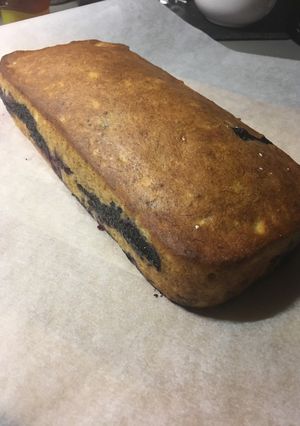 Una foto de Bizcocho de plátano y arándanos (Banana bread)