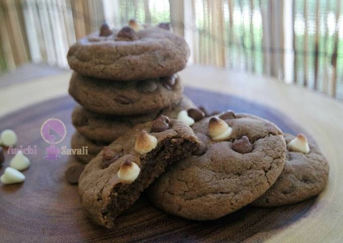 Eggless chocolate chips cookies