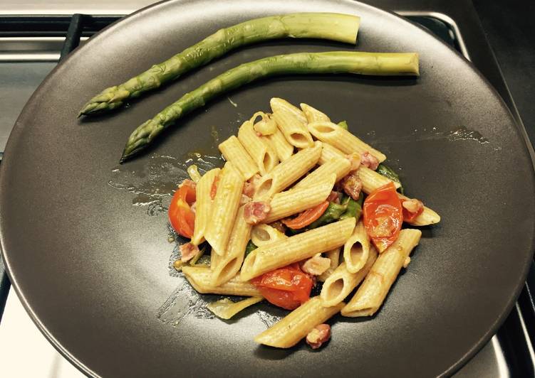 Penne agli asparagi con pancetta croccante