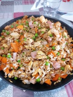 Una foto de 113. Arroz tres delicias