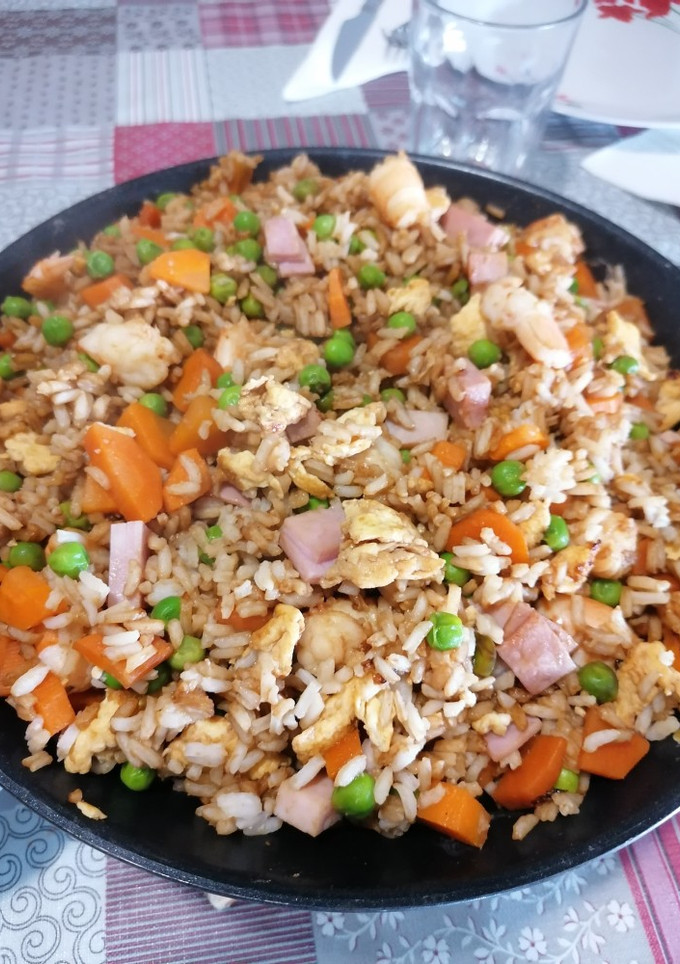 Una foto de 113. Arroz tres delicias