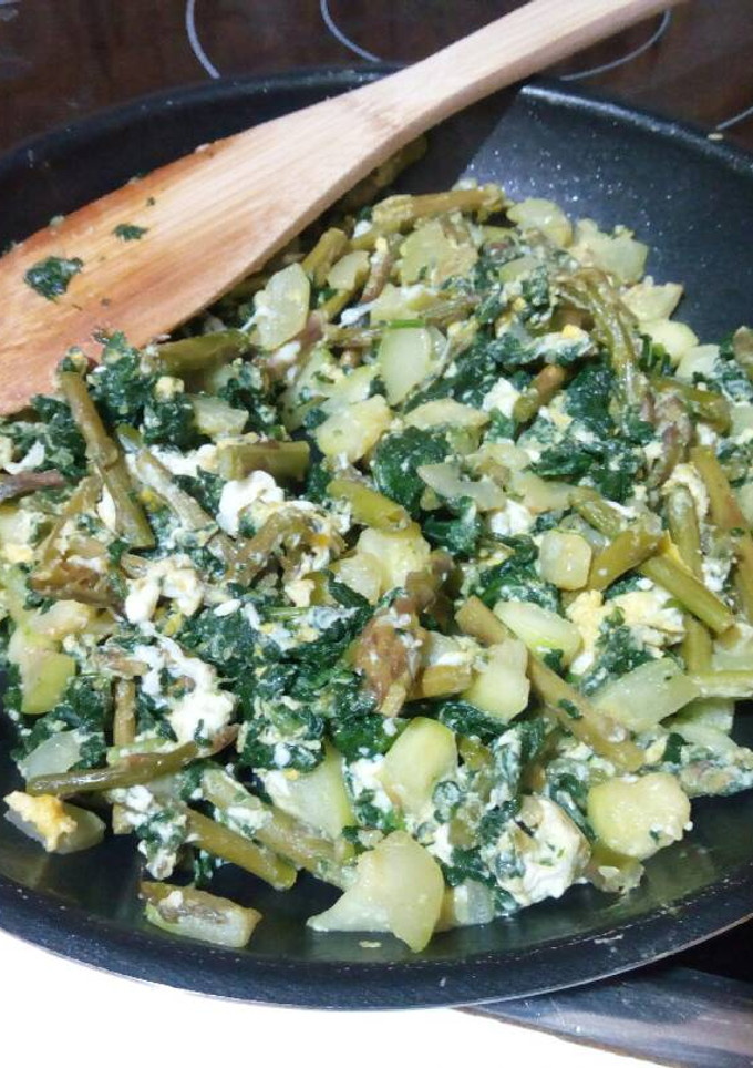 Una foto de Revuelto de verduras