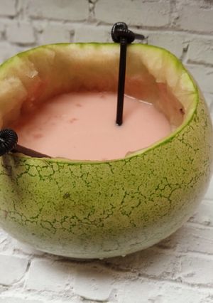 A picture of Watermelon juice.