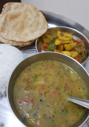 A picture of Dal chawal.