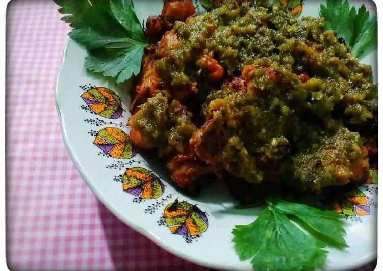 Resep Ayam Goreng Madu Sambal Cabe Ijo, Enak Banget