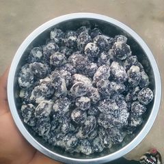A picture of Sugar coated palmnuts.