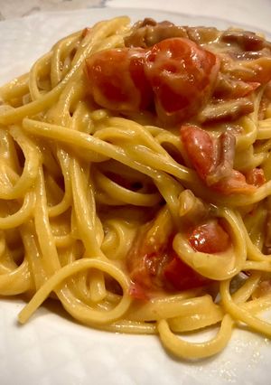 Foto di Linguine ai fichi d’india pecorino prosciutto crudo e pomodorini
