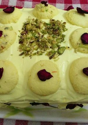 A picture of Rasmalai Cake.