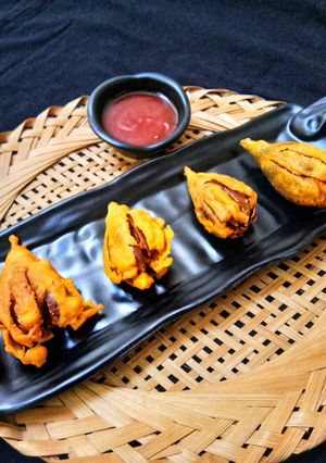 A picture of Baby Eggplant Pakoda.