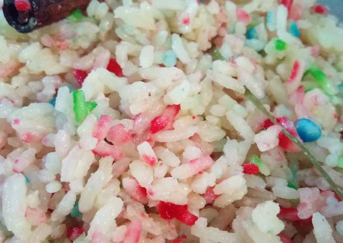 Rahasia Membuat Nasi Hujan Panas (Rainbow Rice) yang Harus Anda Coba