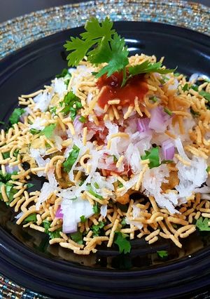 मेथी पकौड़ा चाट (Methi pakoda chaat) रेसिपी मुख्य फोटो