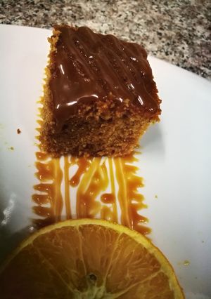 A picture of Caramel cake.