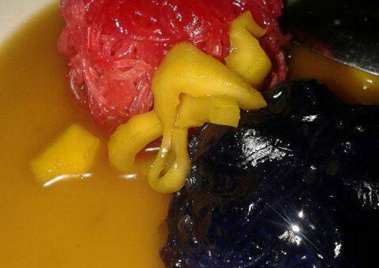 Putu mayang bihun kuah nangka