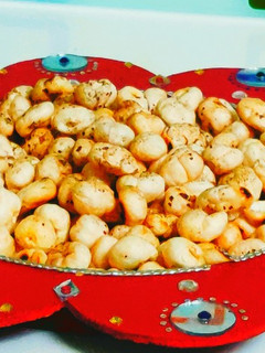 पुदीना मखाना (Pudina makhana recipe in Hindi) रेसिपी मुख्य फोटो