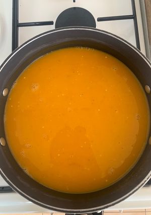 Une photo de Soupe butternut carottes 🥕 pommes de terre 🥔 et pommes 🍎
