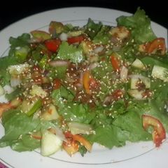 A picture of Spicy lettuce salad.