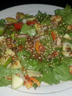 A picture of Spicy lettuce salad.