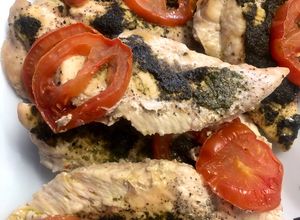 Foto de Frango ao molho pesto