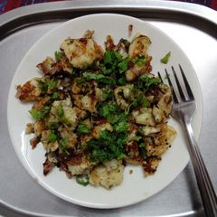 Egg-bread poha A picture of Egg-bread poha.