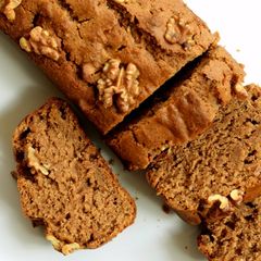 A picture of Eggless Apple-Cinnamon Bread/ Tea cake:.
