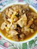 ผัดกะหรี่ไก่ไร่ขิง