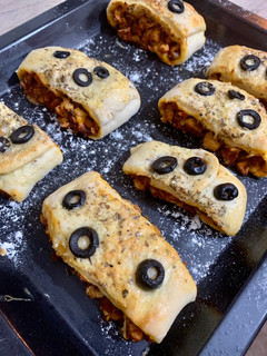 A picture of Pizza Parcels.