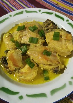 Foto resep Ayam Kuning Berkuah Susu