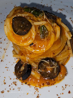 Una foto de Spaghetti con zamburiñas en salsa de vieiras