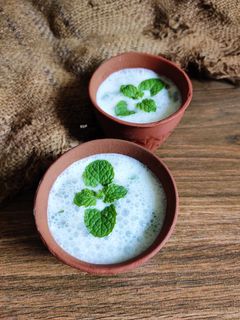 पुदीना छाछ (pudina-chaas recipe in hindi) रेसिपी मुख्य फोटो