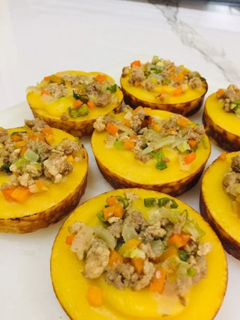 Cara Mudah Menyiapkan Resep Kue Lumpur Labu Kuning topping Daging yang Enak Banget Anti Ribet, Lezat