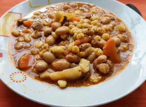 Babgulyás sertéshúsból 🥣🥖🍺 recept fotója