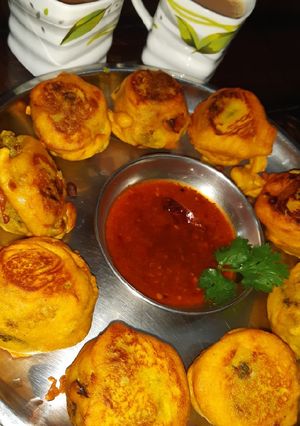 A picture of Street wala aloo chop.